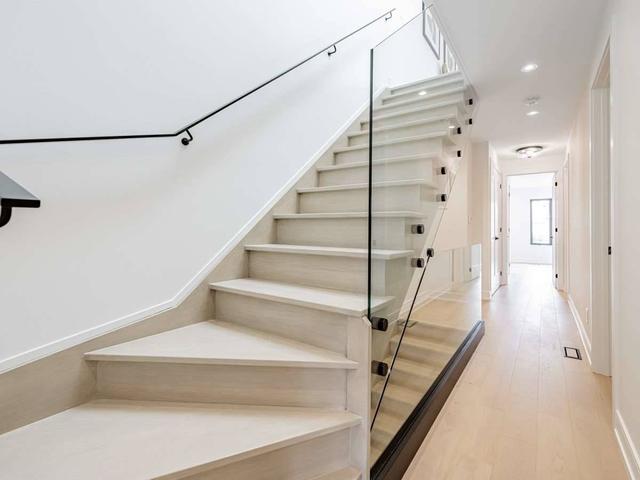 230 Garden Ave, House semidetached with 4 bedrooms, 5 bathrooms and 2 parking in Toronto ON | Image 16