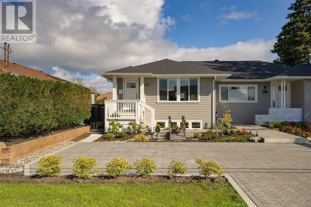 812 Mann Ave, House detached with 3 bedrooms, 3 bathrooms and 2 parking in Saanich BC | Image 52