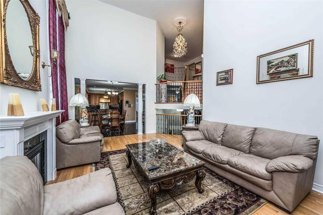 122 Valleycreek Dr, House detached with 4 bedrooms, 5 bathrooms and 9 parking in Brampton ON | Image 11