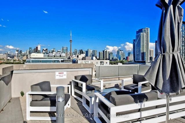 927 - 1 Shaw St, Condo with 1 bedrooms, 2 bathrooms and 1 parking in Toronto ON | Image 32
