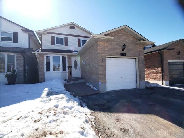 2378 Holyhead Dr, House detached with 3 bedrooms, 3 bathrooms and 3 parking in Burlington ON | Image 1