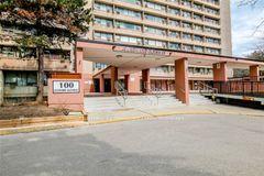 604 - 100 Leeward Glwy, Condo with 3 bedrooms, 2 bathrooms and 1 parking in Toronto ON | Card Image