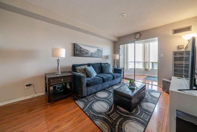 810 - 155 Hillcrest Ave, Condo with 2 bedrooms, 2 bathrooms and 1 parking in Mississauga ON | Image 5