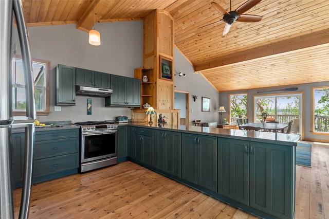 2 Is 20 Island, House detached with 2 bedrooms, 2 bathrooms and 6 parking in Georgian Bay ON | Image 34