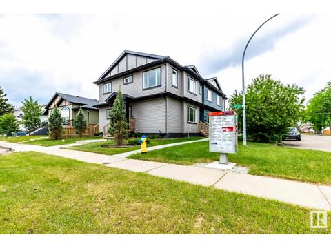 10152 160 St Nw, House attached with 3 bedrooms, 2 bathrooms and null parking in Edmonton AB | Card Image