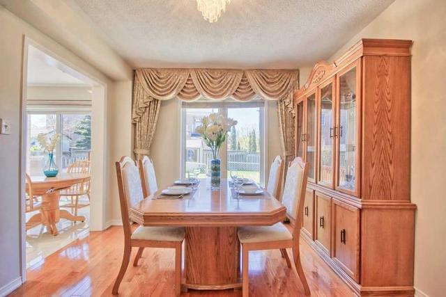 62 Asterfield Dr, House detached with 3 bedrooms, 4 bathrooms and 5 parking in Toronto ON | Image 9