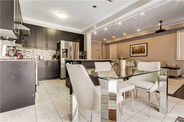 309 Moody Dr, House detached with 4 bedrooms, 3 bathrooms and 2 parking in Vaughan ON | Image 9