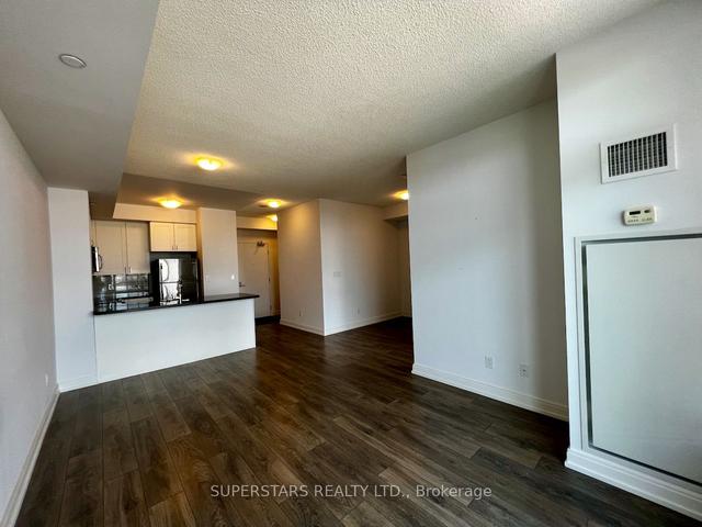 229 - 540 Bur Oak Ave, Condo with 1 bedrooms, 1 bathrooms and 1 parking in Markham ON | Image 5
