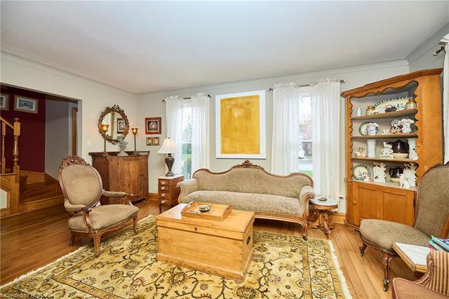 727 Rye Street, House detached with 3 bedrooms, 2 bathrooms and 3 parking in Niagara on the Lake ON | Image 7