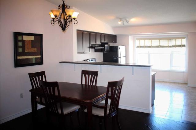 411 - 1380 Main St E, Condo with 3 bedrooms, 2 bathrooms and 3 parking in Milton ON | Image 2