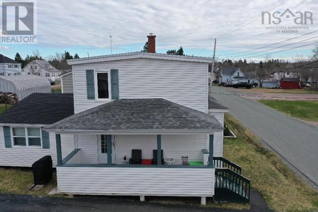 92 Victoria Street, House detached with 3 bedrooms, 1 bathrooms and null parking in Cumberland, Subd. B NS | Image 21