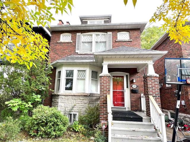 228 St Germain Ave, House detached with 3 bedrooms, 2 bathrooms and 1 parking in Toronto ON | Image 12