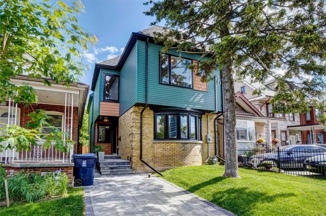 85 Clovelly Ave, House detached with 4 bedrooms, 4 bathrooms and 1 parking in Toronto ON | Image 1