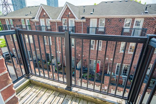 100 - 117a The Queensway, Townhouse with 3 bedrooms, 2 bathrooms and 1 parking in Toronto ON | Image 10