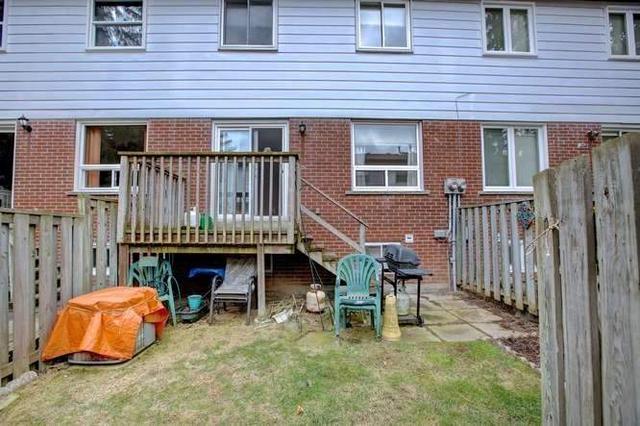 24 - 2445 Homelands Dr, Townhouse with 3 bedrooms, 2 bathrooms and 2 parking in Mississauga ON | Image 14