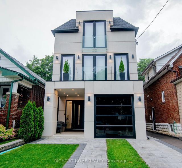 40 Sixth St, House detached with 4 bedrooms, 5 bathrooms and 3 parking in Toronto ON | Image 1