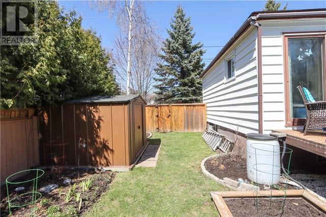 209 Third Avenue, House detached with 2 bedrooms, 1 bathrooms and null parking in Greater Sudbury ON | Image 25