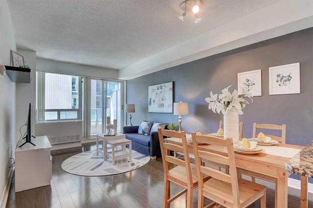 302 - 35 Bales Ave, Condo with 1 bedrooms, 1 bathrooms and 1 parking in Toronto ON | Image 3