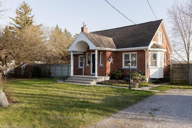 1081 Hamilton Rd, House detached with 2 bedrooms, 2 bathrooms and 4 parking in London ON | Image 32