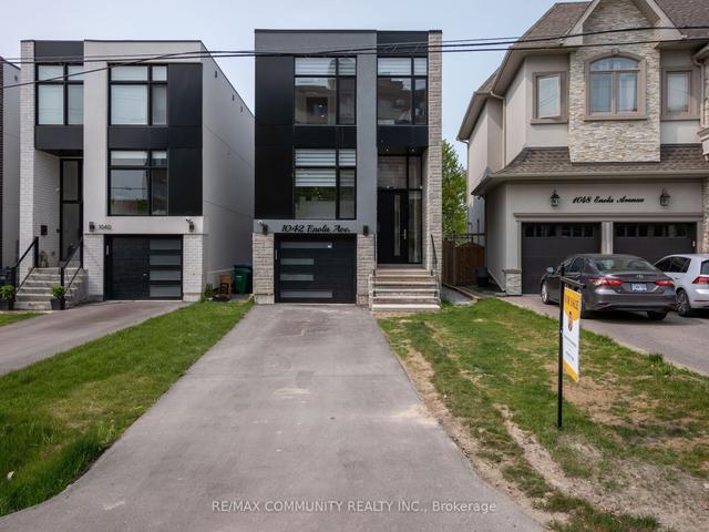 1042 Enola Ave, House detached with 4 bedrooms, 4 bathrooms and 3 parking in Mississauga ON | Image 1