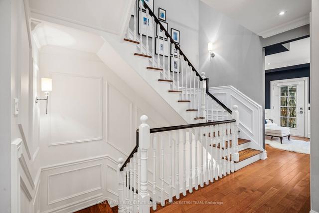 5 - 217 Roslin Ave, Townhouse with 3 bedrooms, 5 bathrooms and 2 parking in Toronto ON | Image 5