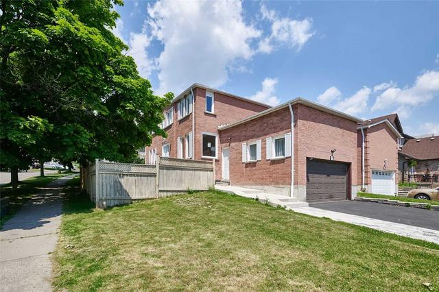 10 Adams Dr, House detached with 3 bedrooms, 4 bathrooms and 8 parking in Ajax ON | Image 12