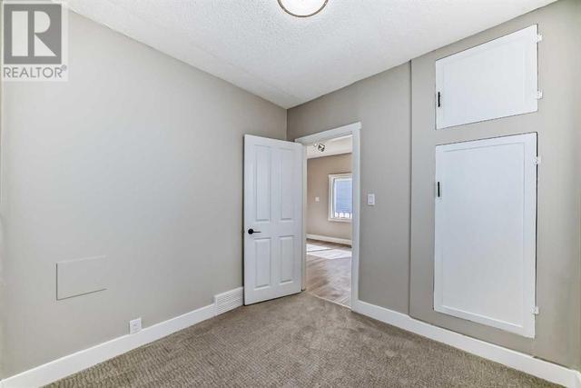 8021 24 Street Se, House detached with 2 bedrooms, 1 bathrooms and 4 parking in Calgary AB | Image 20