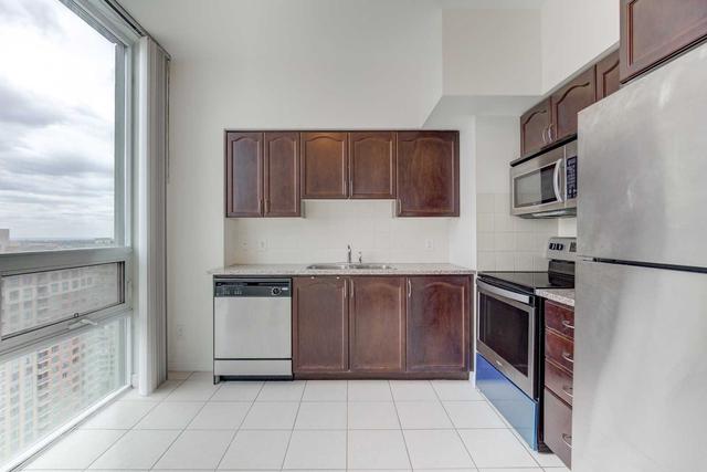 3003 - 208 Enfield Pl, Condo with 2 bedrooms, 2 bathrooms and 1 parking in Mississauga ON | Image 2