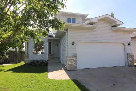 42 Doan Ave, House detached with 3 bedrooms, 4 bathrooms and 2 parking in Red Deer AB | Image 1