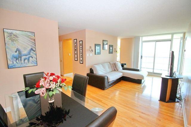 2307 - 156 Enfield Pl, Condo with 2 bedrooms, 2 bathrooms and 1 parking in Mississauga ON | Image 7