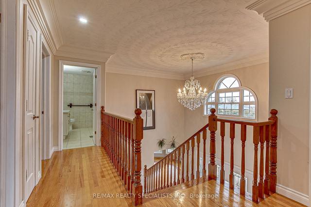 15 Royal York Crt, House detached with 3 bedrooms, 4 bathrooms and 8 parking in Brant ON | Image 5