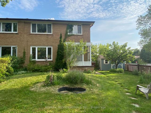 84 Pynford Cres, House semidetached with 3 bedrooms, 3 bathrooms and 4 parking in Toronto ON | Image 20