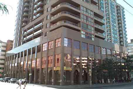809 - 736 Bay St, Condo with 1 bedrooms, 1 bathrooms and null parking in Toronto ON | Image 1