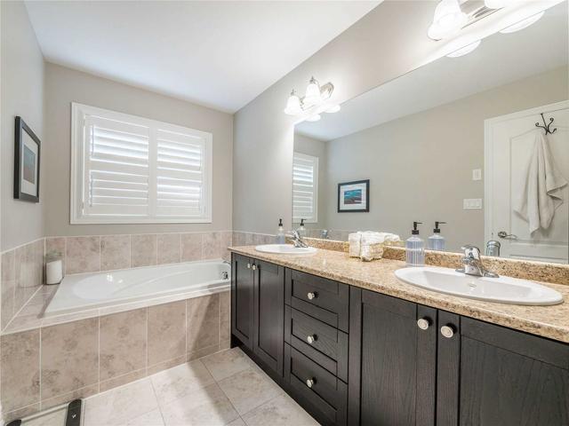 104 Cupples Farm Lane, House semidetached with 3 bedrooms, 3 bathrooms and 2 parking in East Gwillimbury ON | Image 14