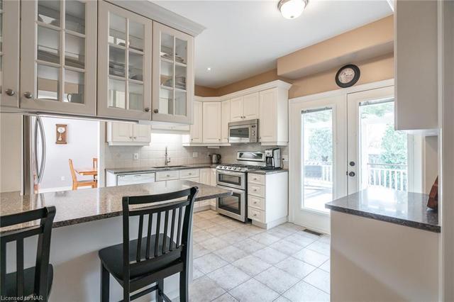 55 Nicholas Drive, House detached with 4 bedrooms, 4 bathrooms and 4 parking in St. Catharines ON | Image 13