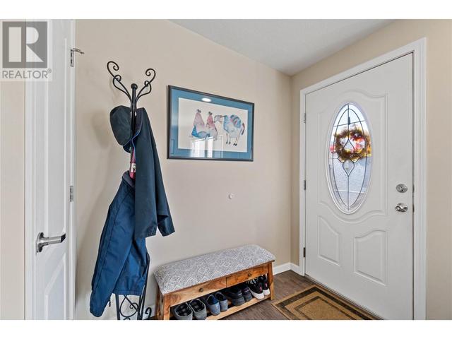 4811 - 10a Avenue Unit# 16, House other with 3 bedrooms, 2 bathrooms and null parking in Salmon Arm BC | Image 5