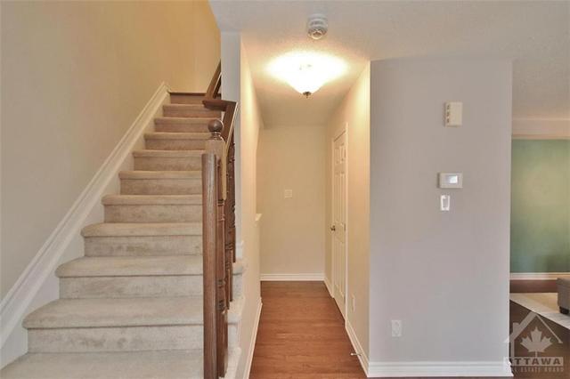 415 Rosingdale Street, Townhouse with 2 bedrooms, 2 bathrooms and 3 parking in Ottawa ON | Image 17