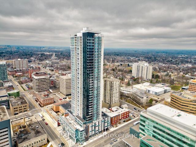 3813 - 60 Frederick St, Condo with 1 bedrooms, 2 bathrooms and 1 parking in Kitchener ON | Image 1