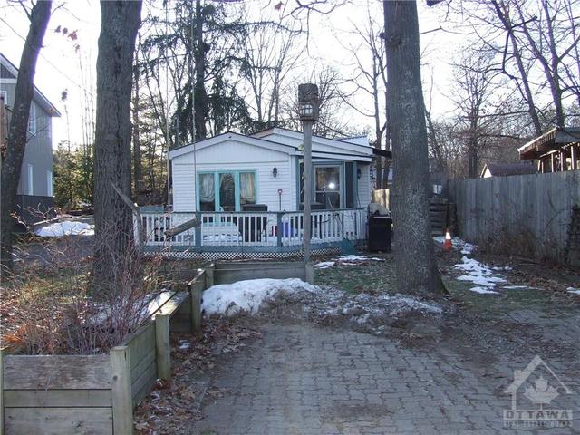 501 Bayview Drive, House detached with 2 bedrooms, 1 bathrooms and 2 parking in Ottawa ON | Image 1