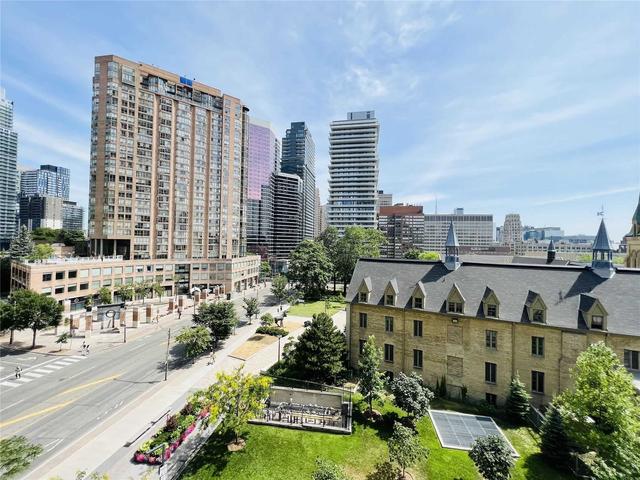 503 - 1080 Bay St, Condo with 1 bedrooms, 1 bathrooms and 1 parking in Toronto ON | Image 8