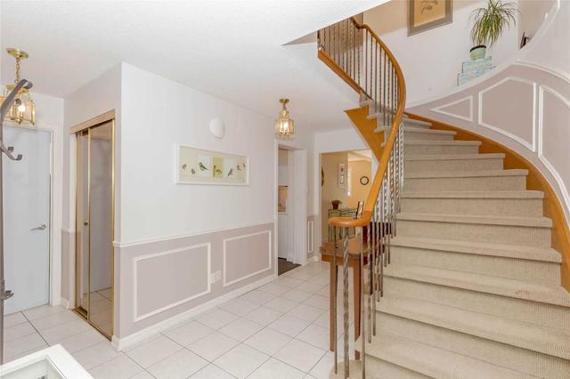 3158 Harris Cres, House detached with 4 bedrooms, 3 bathrooms and 5 parking in Mississauga ON | Image 23