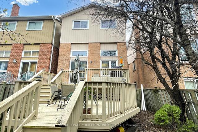 56 Carnival Crt, House detached with 3 bedrooms, 2 bathrooms and 3 parking in Toronto ON | Image 26