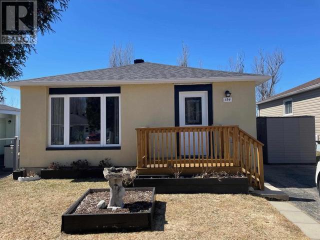 154 Taylor Blvd, House detached with 3 bedrooms, 2 bathrooms and null parking in Elliot Lake ON | Image 2