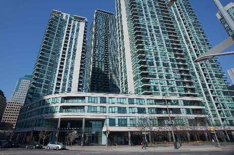 806 - 12 Yonge St, Condo with 2 bedrooms, 2 bathrooms and 1 parking in Toronto ON | Image 1