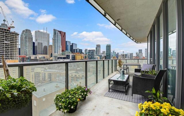 1404 - 1 Market St, Condo with 2 bedrooms, 2 bathrooms and 1 parking in Toronto ON | Image 6