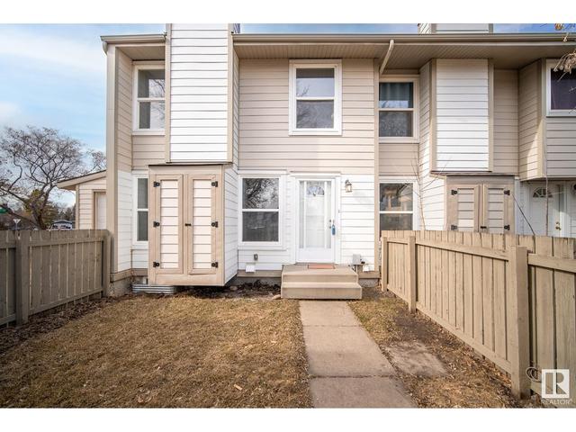 1168 Knottwood Rd E Nw, House attached with 3 bedrooms, 1 bathrooms and 1 parking in Edmonton AB | Image 2