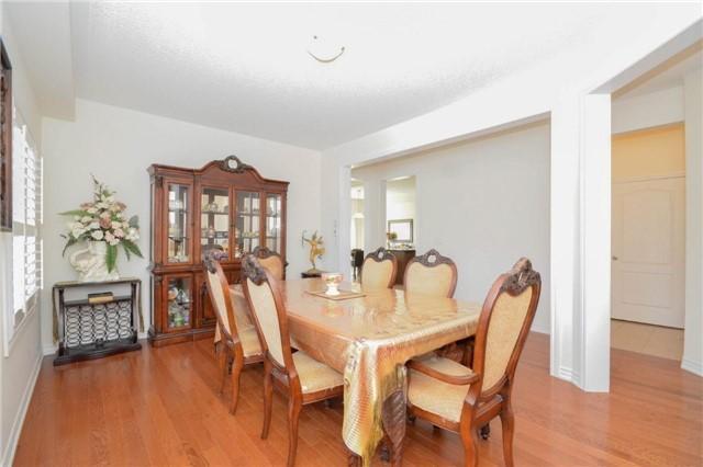 108 Decarolis Cres, House detached with 4 bedrooms, 3 bathrooms and 4 parking in Essa ON | Image 5