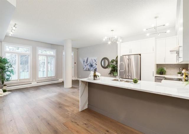 8102, - 400 Eau Claire Avenue Sw, Condo with 1 bedrooms, 2 bathrooms and 1 parking in Calgary AB | Card Image