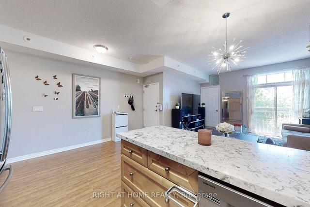 16 - 38 Gibson Ave, Townhouse with 2 bedrooms, 2 bathrooms and 1 parking in Toronto ON | Image 4