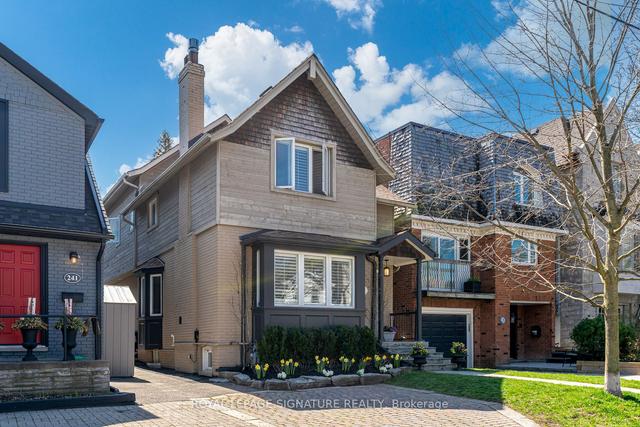 237 Bowood Ave, House detached with 4 bedrooms, 4 bathrooms and 1 parking in Toronto ON | Image 1